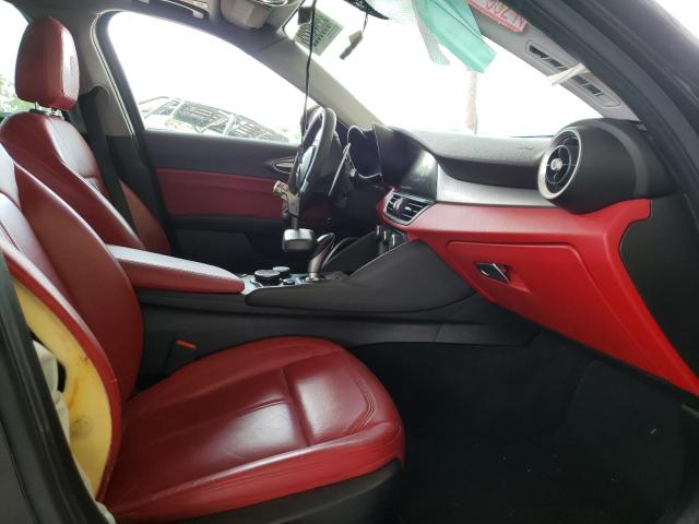 Photo 5 from auction – 2017 ALFA ROMEO GIULIA with VIN ZARFAEBN2H7544246