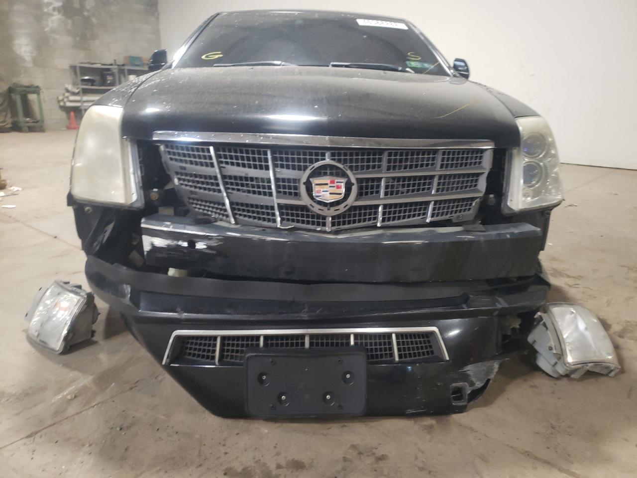 Photo 20 from auction – 2008 CADILLAC STS with VIN 1G6DK67VX80194793