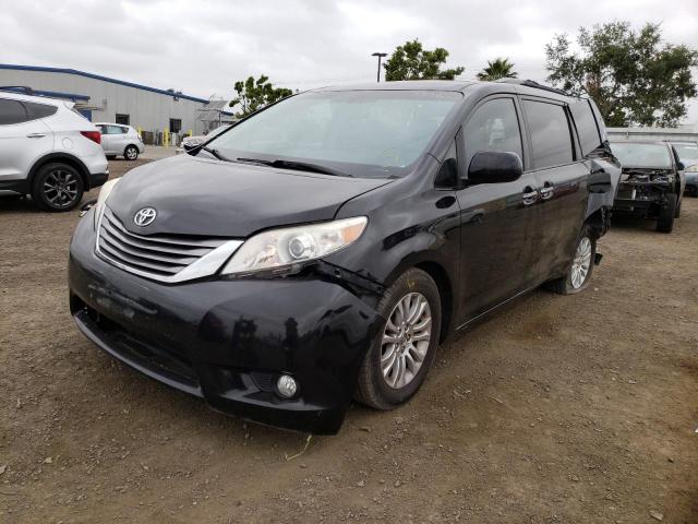 Photo 2 from auction – 2015 TOYOTA SIENNA XLE with VIN 5TDYK3DC2FS599069