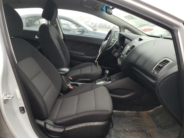 Photo 5 from auction – 2017 KIA FORTE LX with VIN 3KPFL4A75HE052926