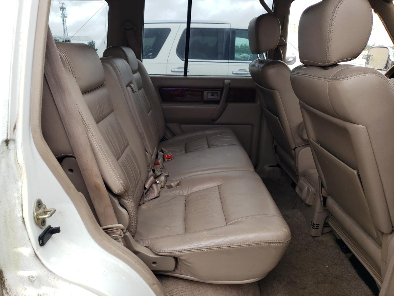 Photo 18 from auction – 2000 ISUZU TROOPER with VIN JACDJ58X4Y7J05638