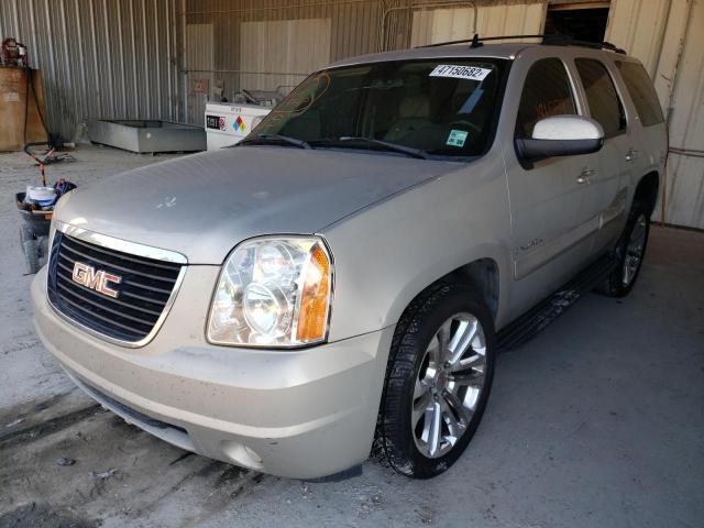 Photo 2 from auction – 2007 GMC YUKON with VIN 1GKFC13J27R130478