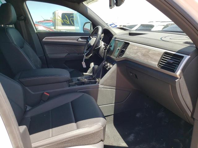 Photo 5 from auction – 2022 VOLKSWAGEN ATLAS CROS with VIN 1V2HE2CA5NC210280