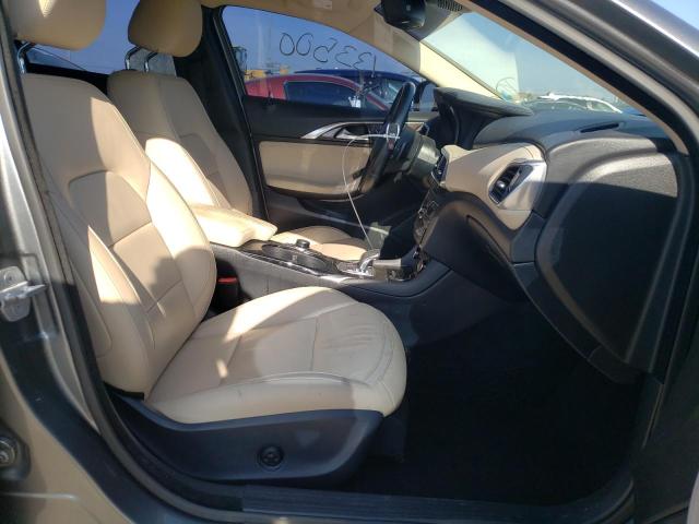 Photo 5 from auction – 2017 INFINITI QX30 BASE with VIN SJKCH5CP4HA021531