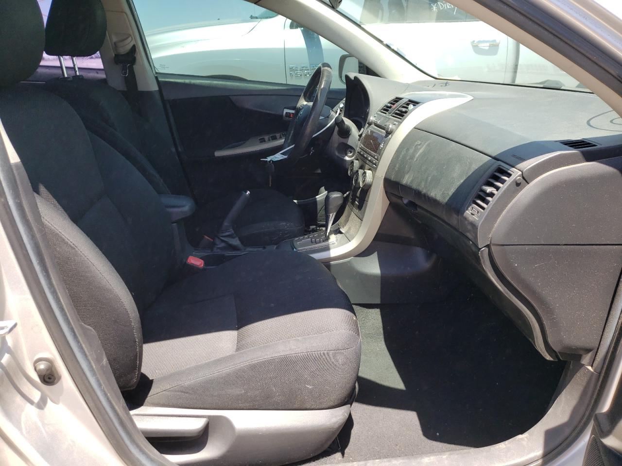 Photo 5 from auction – 2011 TOYOTA COROLLA BA with VIN 2T1BU4EE2BC634119
