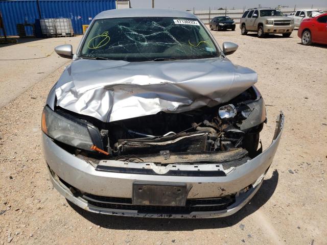 Photo 9 from auction – 2012 VOLKSWAGEN PASSAT S with VIN 1VWAH7A31CC062943
