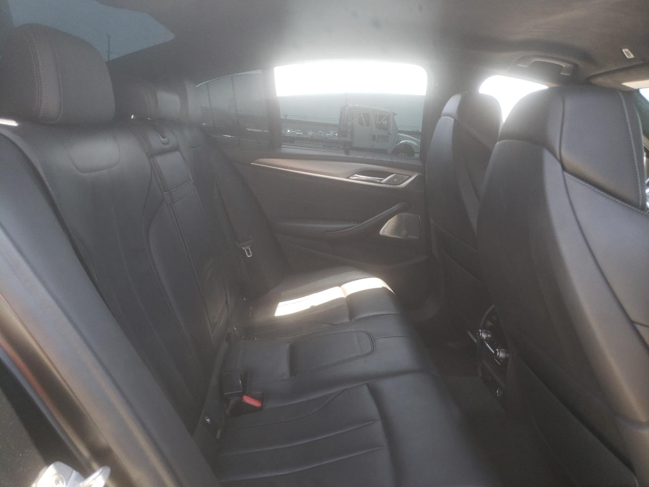 Photo 15 from auction – 2018 BMW M5 with VIN WBSJF0C52JB283347