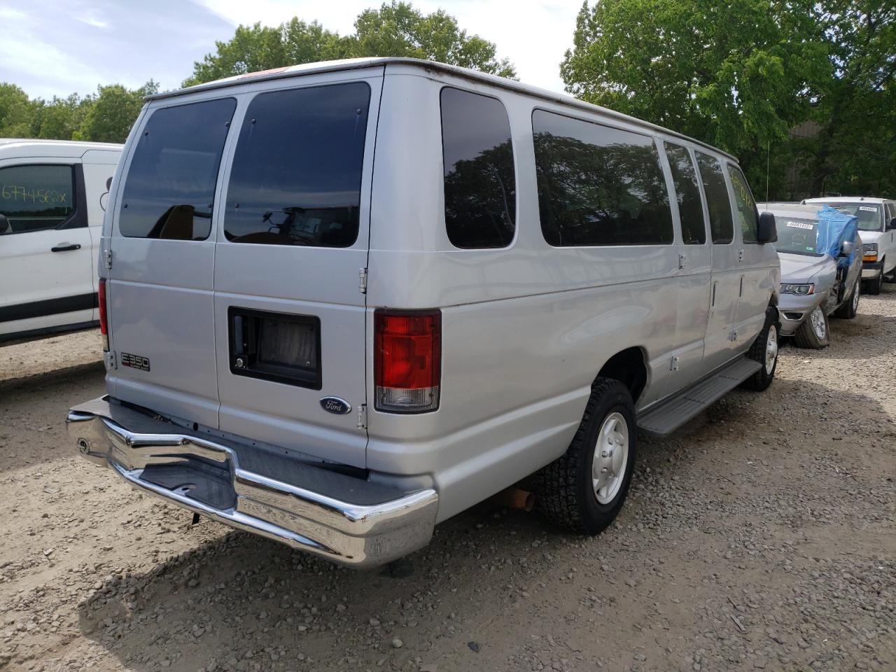 Photo 17 from auction – 2005 FORD ECONOLINE with VIN 1FBSS31L55HB36778