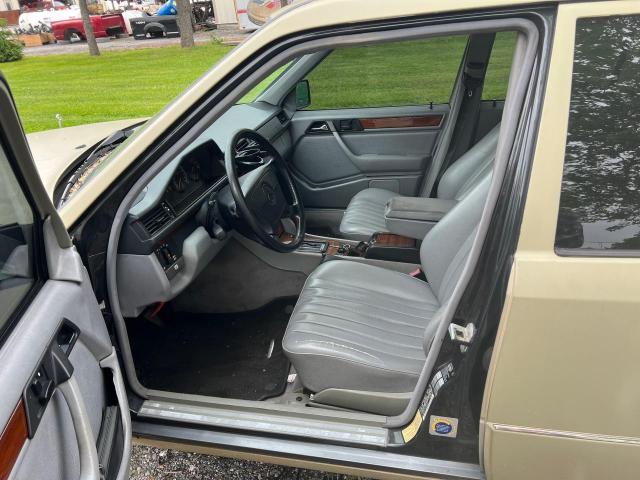 Photo 5 from auction – 1995 MERCEDES-BENZ E 320 with VIN WDBEA92E4SF335762
