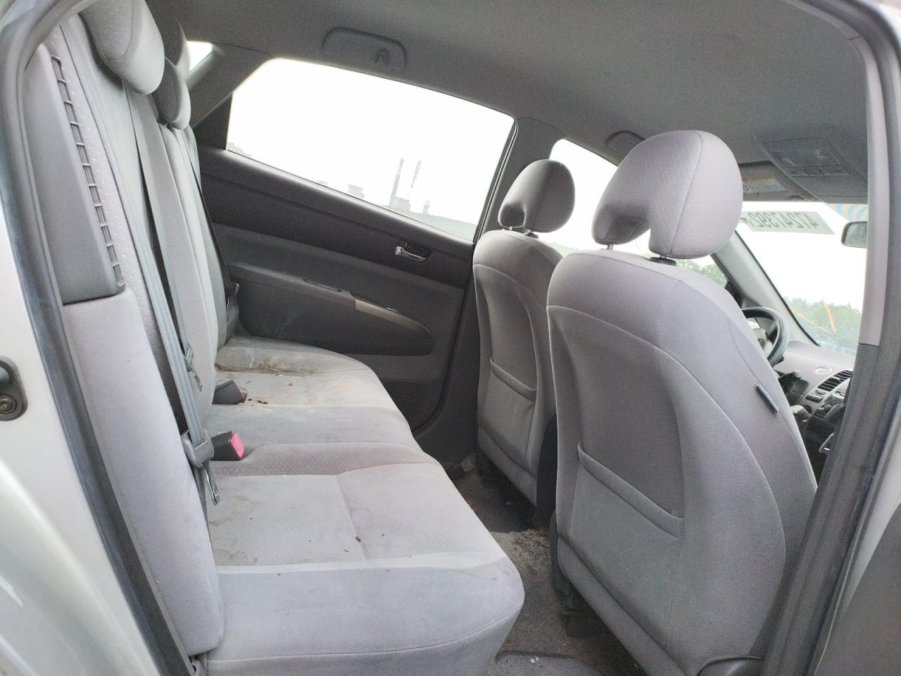 Photo 17 from auction – 2005 TOYOTA PRIUS with VIN JTDKB20U853117381