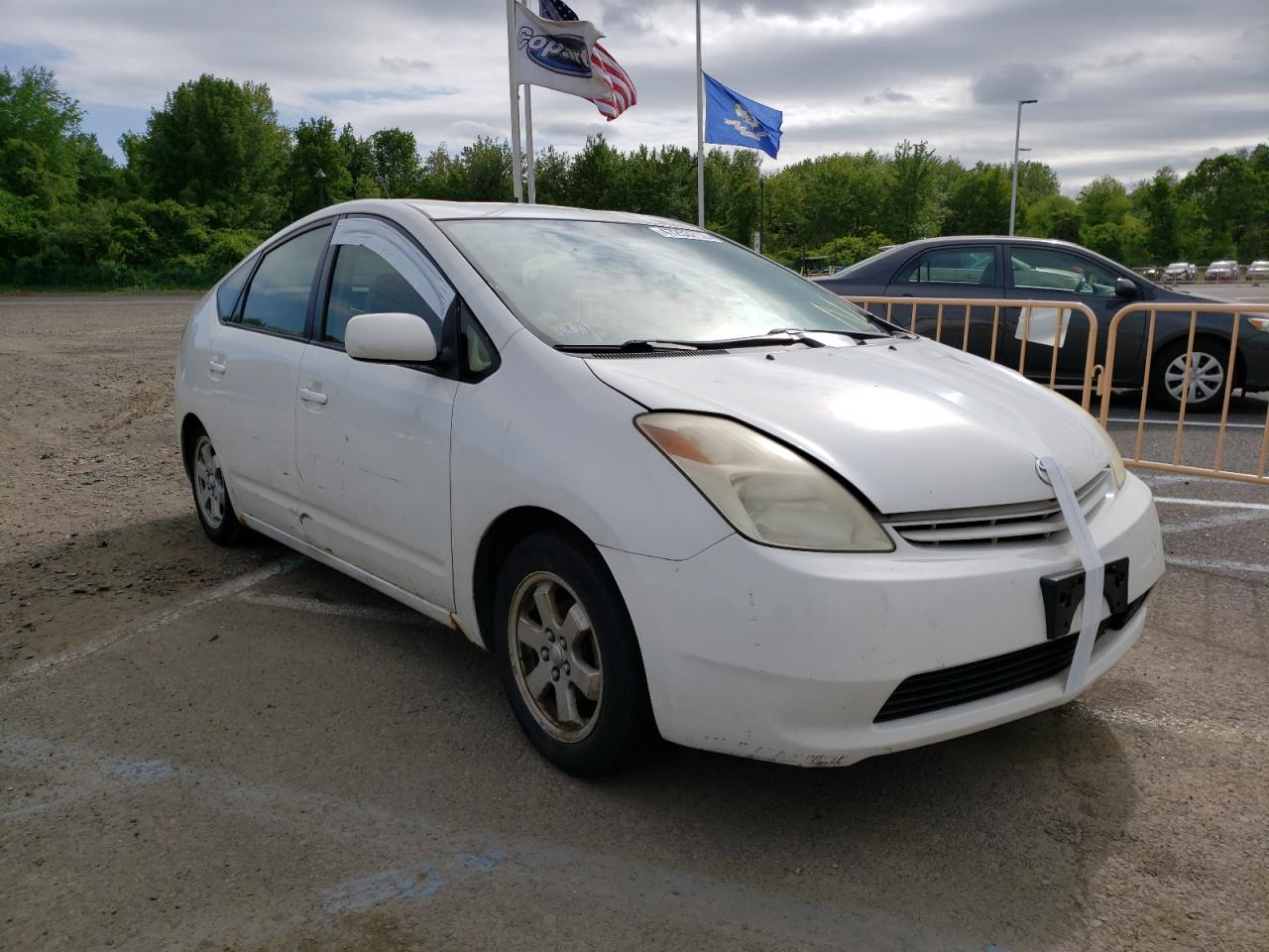 TOYOTA PRIUS 2004 with VIN JTDKB22U940044986 - Photo from auction