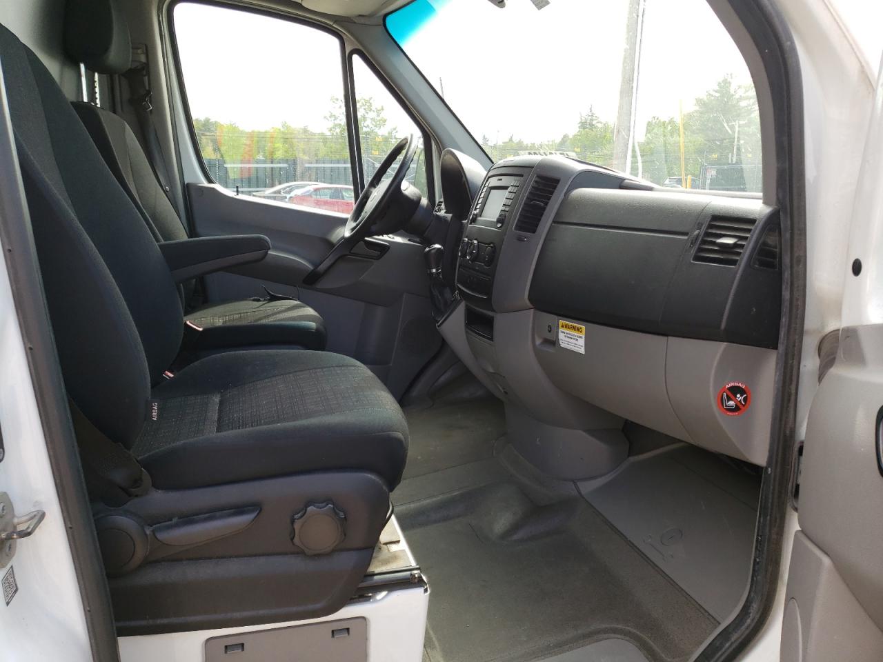 Photo 19 from auction – 2016 FREIGHTLINER SPRINTER 2 with VIN WDYPE8DD2GP345998