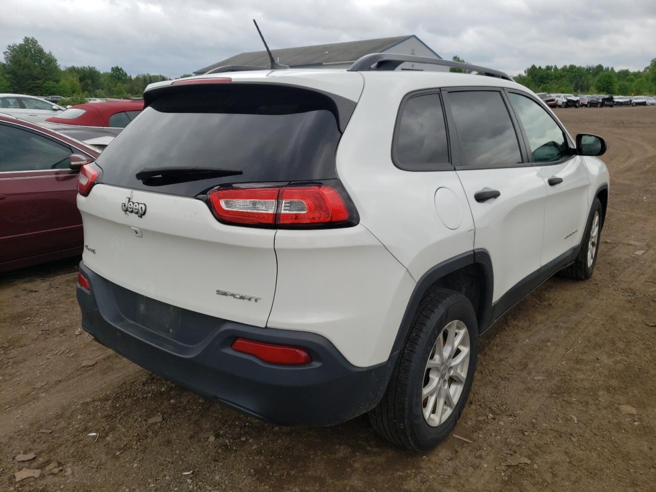 Photo 4 from auction – 2016 JEEP CHEROKEE S with VIN 1C4PJMAB6GW182748