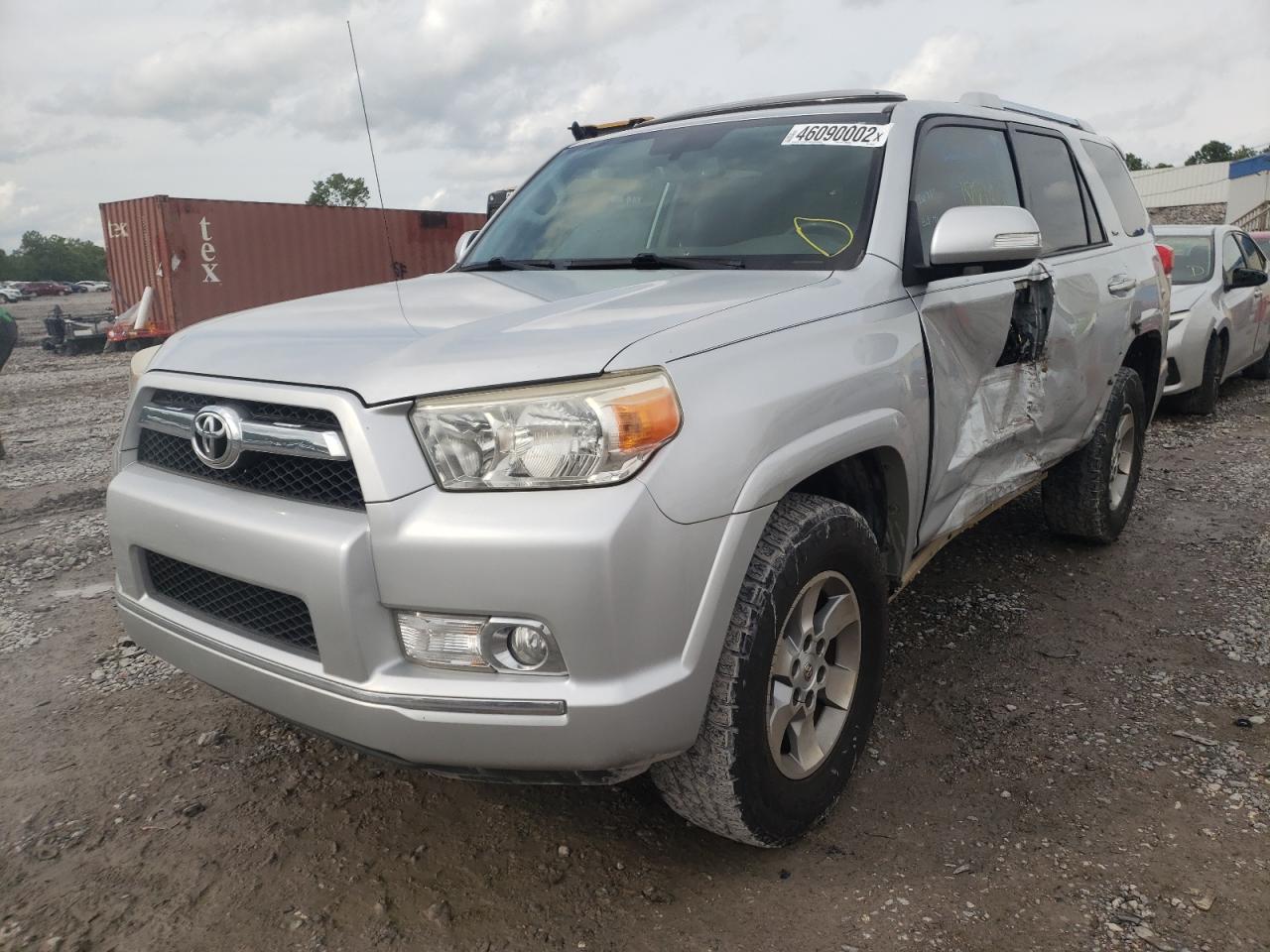 Photo 2 from auction – 2011 TOYOTA 4RUNNER SR with VIN JTEBU5JR4B5064731
