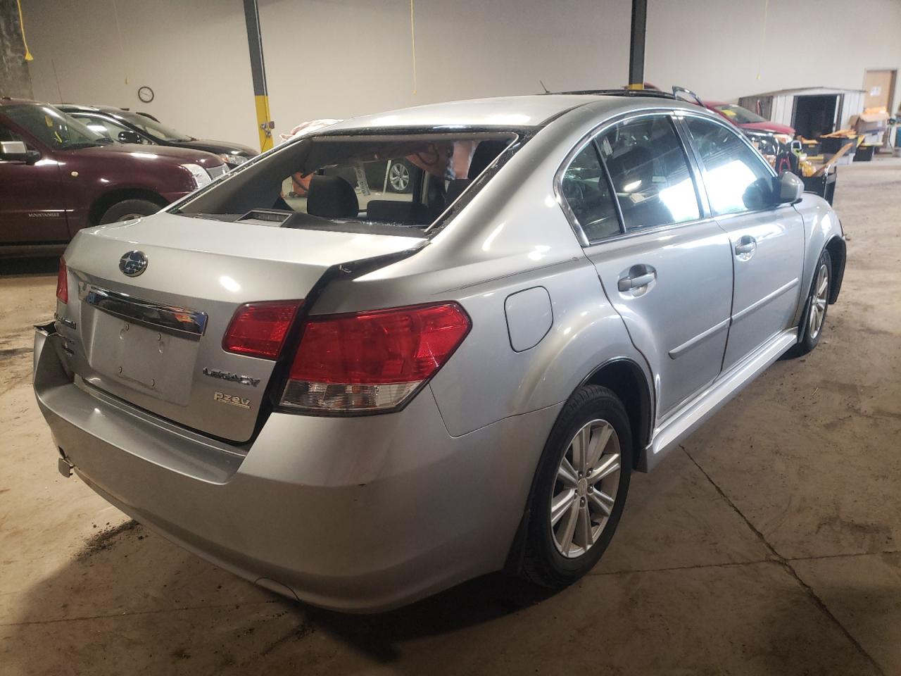 Photo 4 from auction – 2012 SUBARU LEGACY 2.5 with VIN 4S3BMBC67C3011248