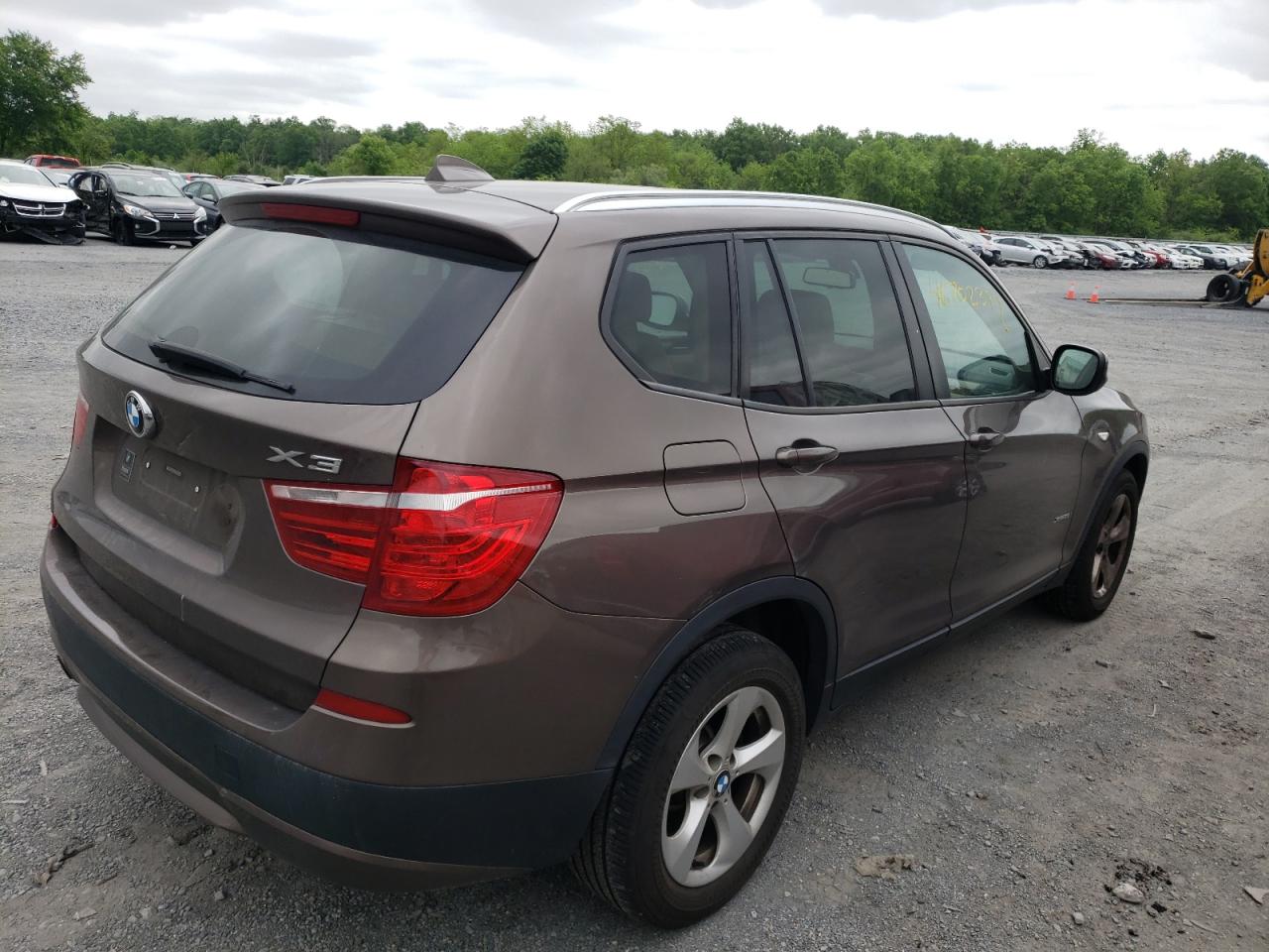 Photo 4 from auction – 2011 BMW X3 XDRIVE2 with VIN 5UXWX5C53BL709385