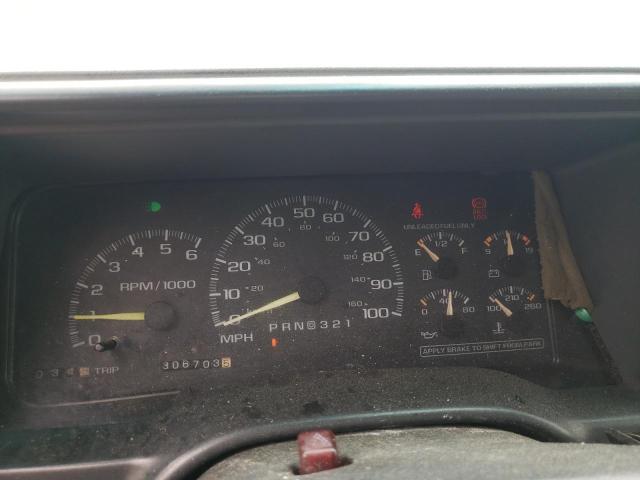 Photo 8 from auction – 1997 CHEVROLET SUBURBAN K with VIN 3GNFK16R8VG137598