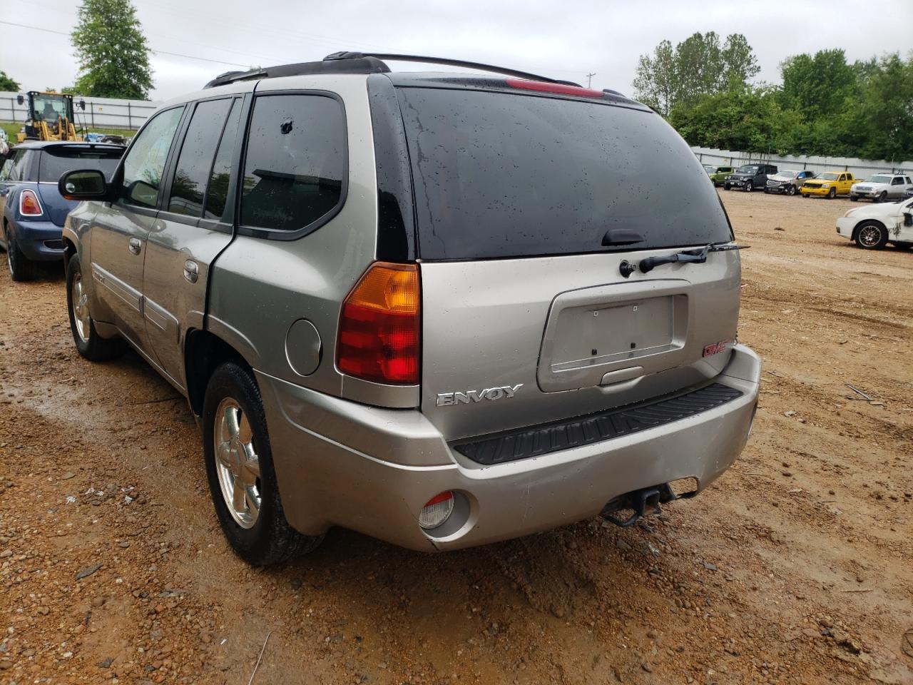 Photo 3 from auction – 2002 GMC ENVOY with VIN 1GKDT13S322432699