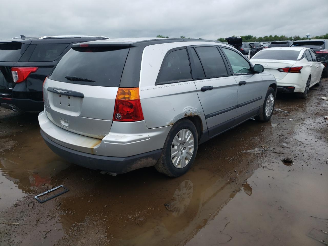Photo 17 from auction – 2005 CHRYSLER PACIFICA with VIN 2C4GM48L25R362594