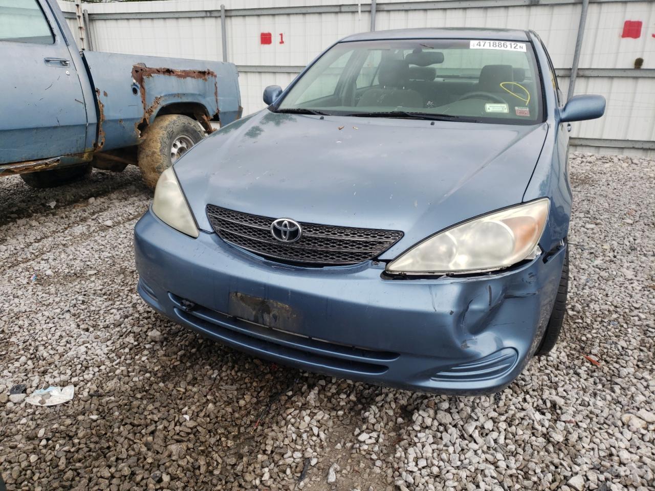 Photo 20 from auction – 2002 TOYOTA CAMRY LE with VIN 4T1BE30K62U626558