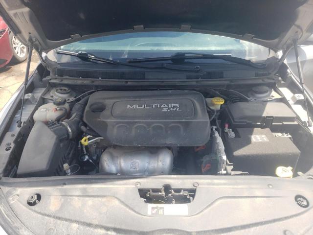 Photo 7 from auction – 2016 CHRYSLER 200 LIMITE with VIN 1C3CCCAB6GN169463