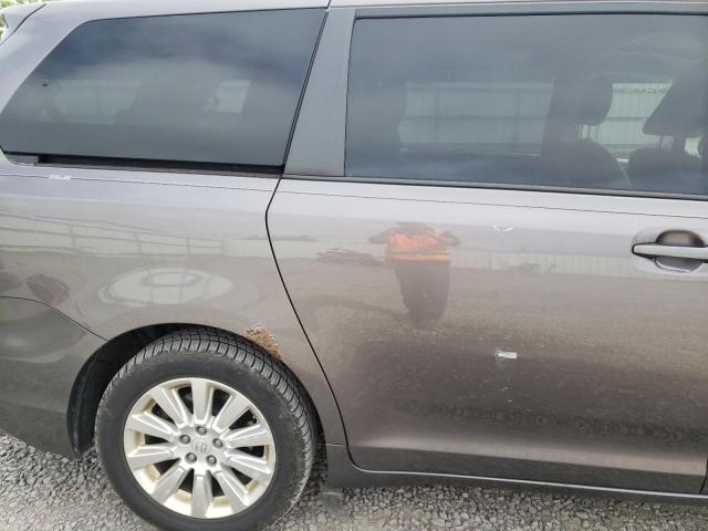 Photo 10 from auction – 2011 TOYOTA SIENNA XLE with VIN 5TDDK3DC5BS014266
