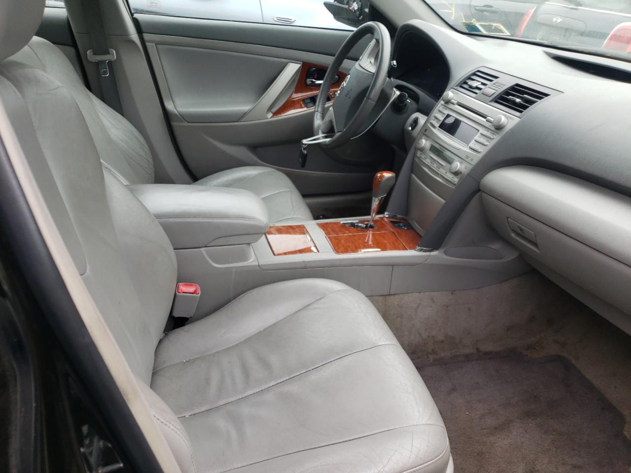 Photo 19 from auction – 2011 TOYOTA CAMRY with VIN 4T1BK3EK0BU124159
