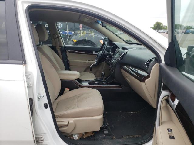 Photo 5 from auction – 2015 KIA SORENTO LX with VIN 5XYKTDA69FG612775