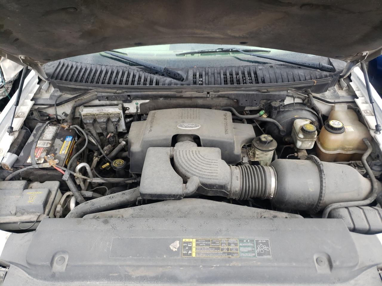 Photo 20 from auction – 2004 FORD EXPEDITION with VIN 1FMFU17L34LA79961