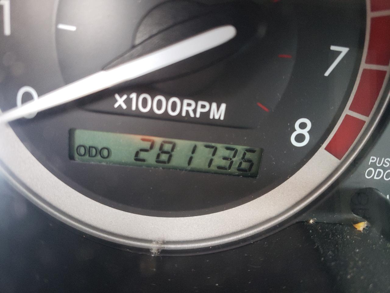 Photo 13 from auction – 2004 TOYOTA SIENNA CE with VIN 5TDZA23C14S067134