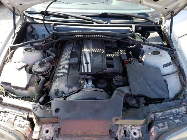 Photo 7 from auction – 2003 BMW 325 I with VIN WBAEV33423KL89575