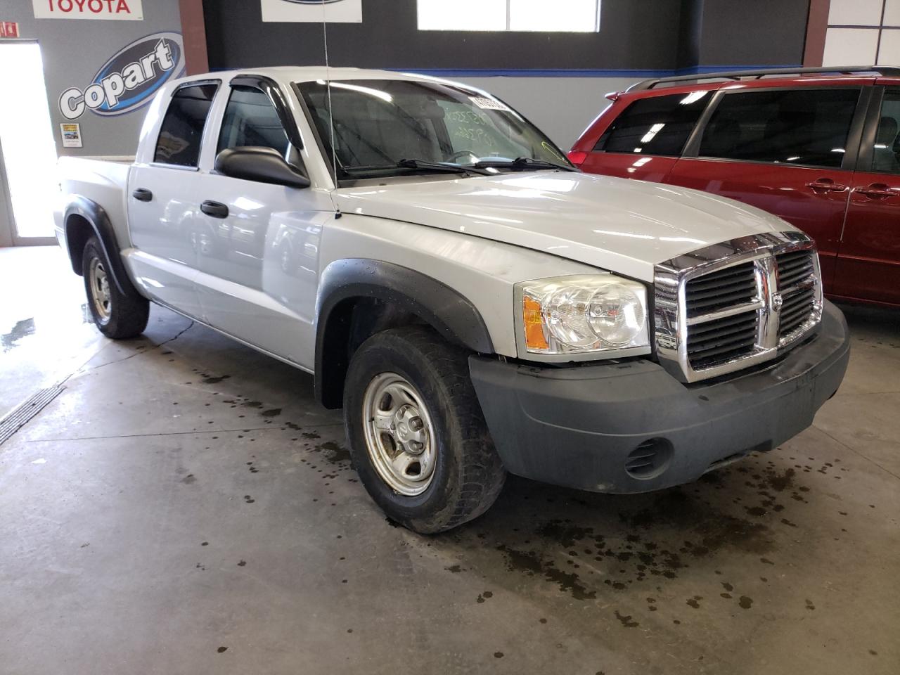 Photo 14 from auction – 2005 DODGE DAKOTA QUA with VIN 1D7HW28N55S363652