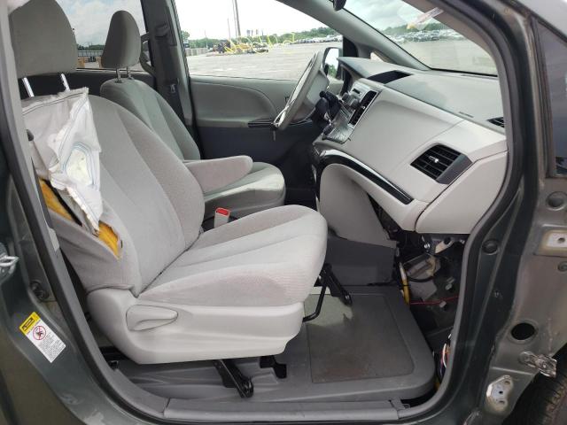 Photo 9 from auction – 2013 TOYOTA SIENNA LE with VIN 5TDKK3DC5DS372445