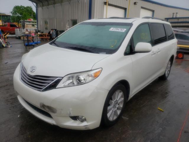 Photo 5 from auction – 2015 TOYOTA SIENNA XLE with VIN 5TDDK3DC0FS107413