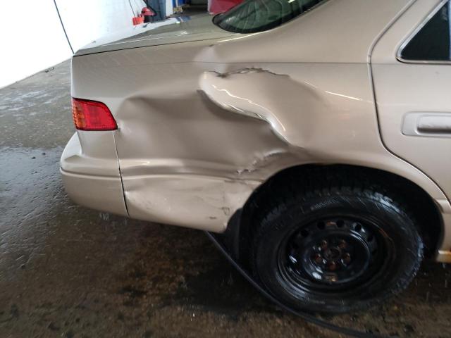 Photo 9 from auction – 2000 TOYOTA CAMRY CE with VIN 4T1BG22K0YU923285