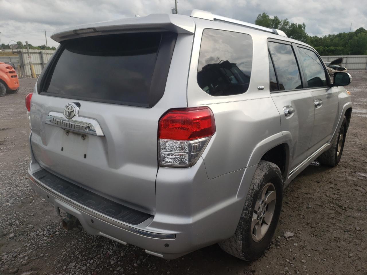صورة رقم 4 من المزاد - 2011 TOYOTA 4RUNNER SR مع VIN JTEBU5JR4B5064731