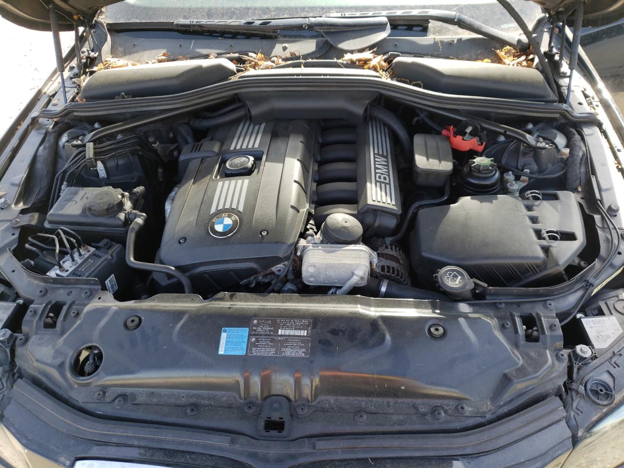 Photo 12 from auction – 2008 BMW 528 XI with VIN WBANV13578CZ52862
