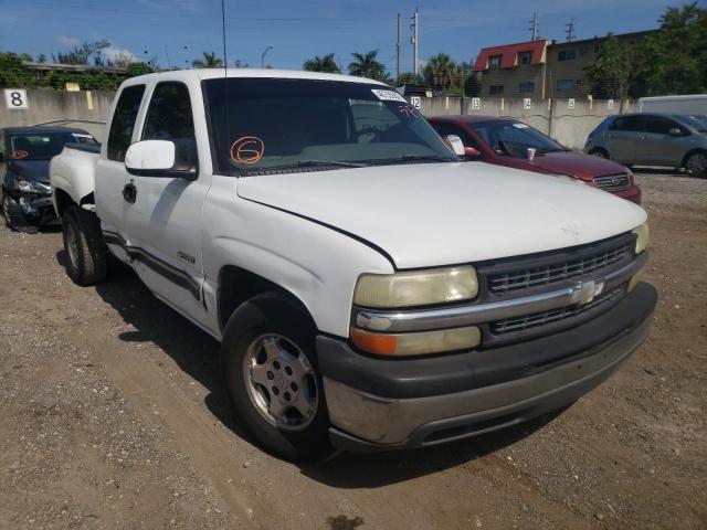 CHEVROLET SILVERADO 2000 with VIN 2GCEC19TXY1117424 - Photo from auction
