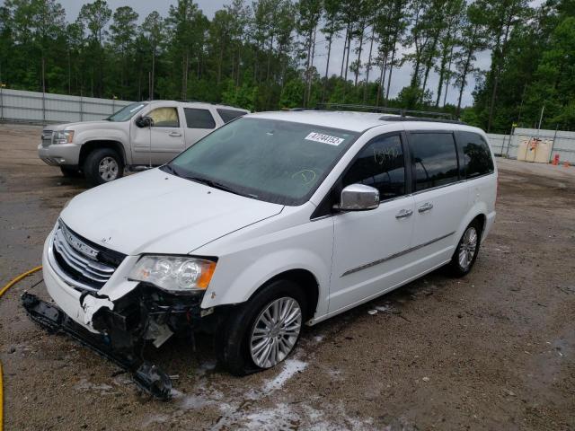 Photo 2 from auction – 2015 CHRYSLER TOWN & COU with VIN 2C4RC1CGXFR629017