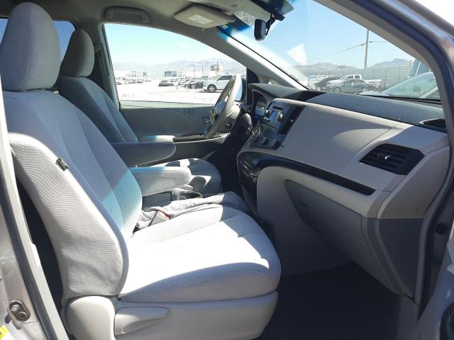 Photo 5 from auction – 2011 TOYOTA SIENNA LE with VIN 5TDKK3DC0BS002145