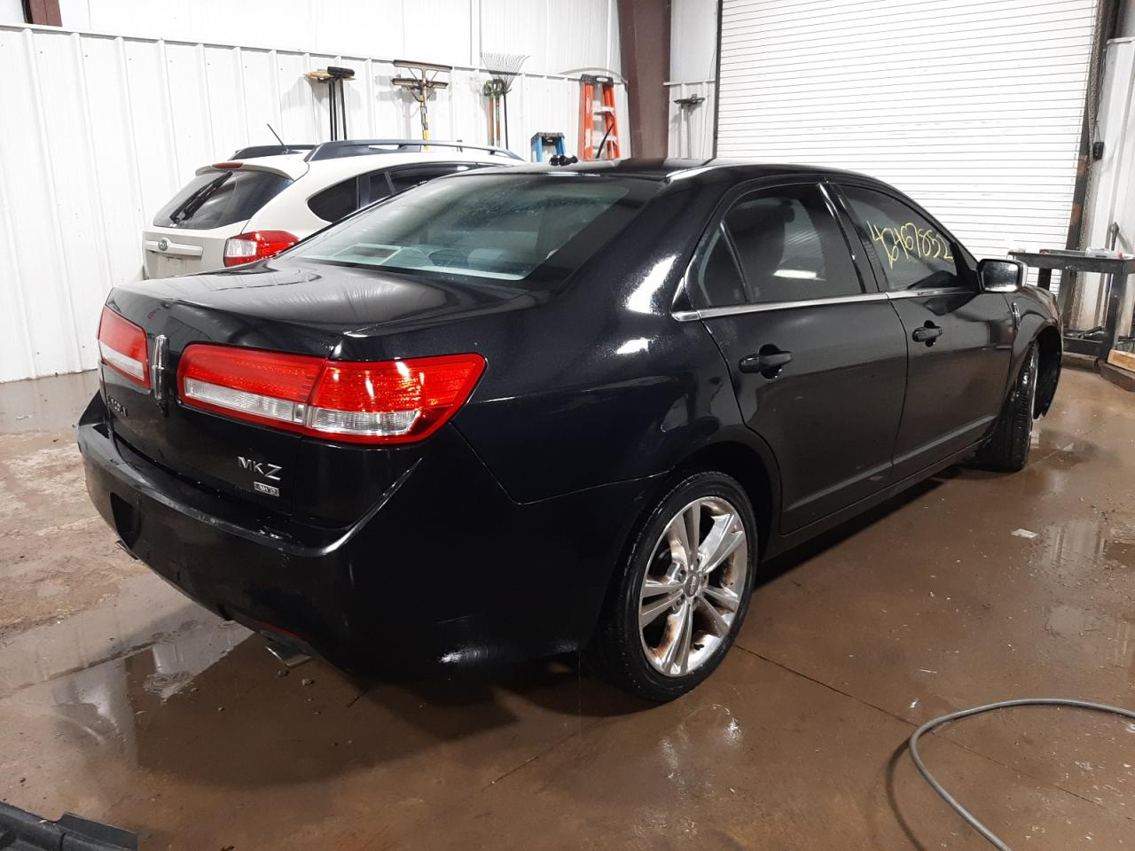 Photo 4 from auction – 2010 LINCOLN MKZ with VIN 3LNHL2JC0AR651933