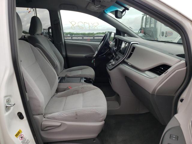 Photo 5 from auction – 2015 TOYOTA SIENNA LE with VIN 5TDKK3DC3FS663125