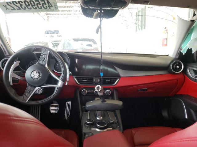 Photo 9 from auction – 2017 ALFA ROMEO GIULIA with VIN ZARFAEBN2H7544246