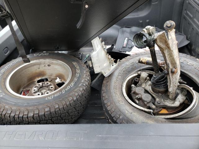 Photo 9 from auction – 2015 CHEVROLET SILVERADO with VIN 3GCUKREC8FG328032