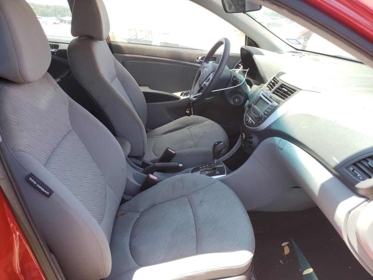 Photo 5 from auction – 2012 HYUNDAI ACCENT GLS with VIN KMHCU4AE4CU211701