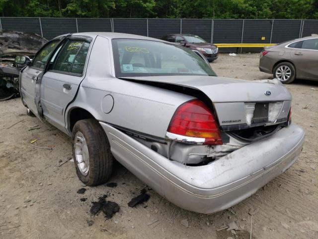 Photo 3 from auction – 2001 FORD CROWN VICT with VIN 2FAFP74W31X102530