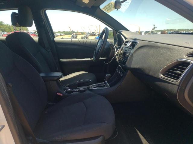 Photo 5 from auction – 2014 CHRYSLER 200 LX with VIN 1C3CCBAB1EN143005