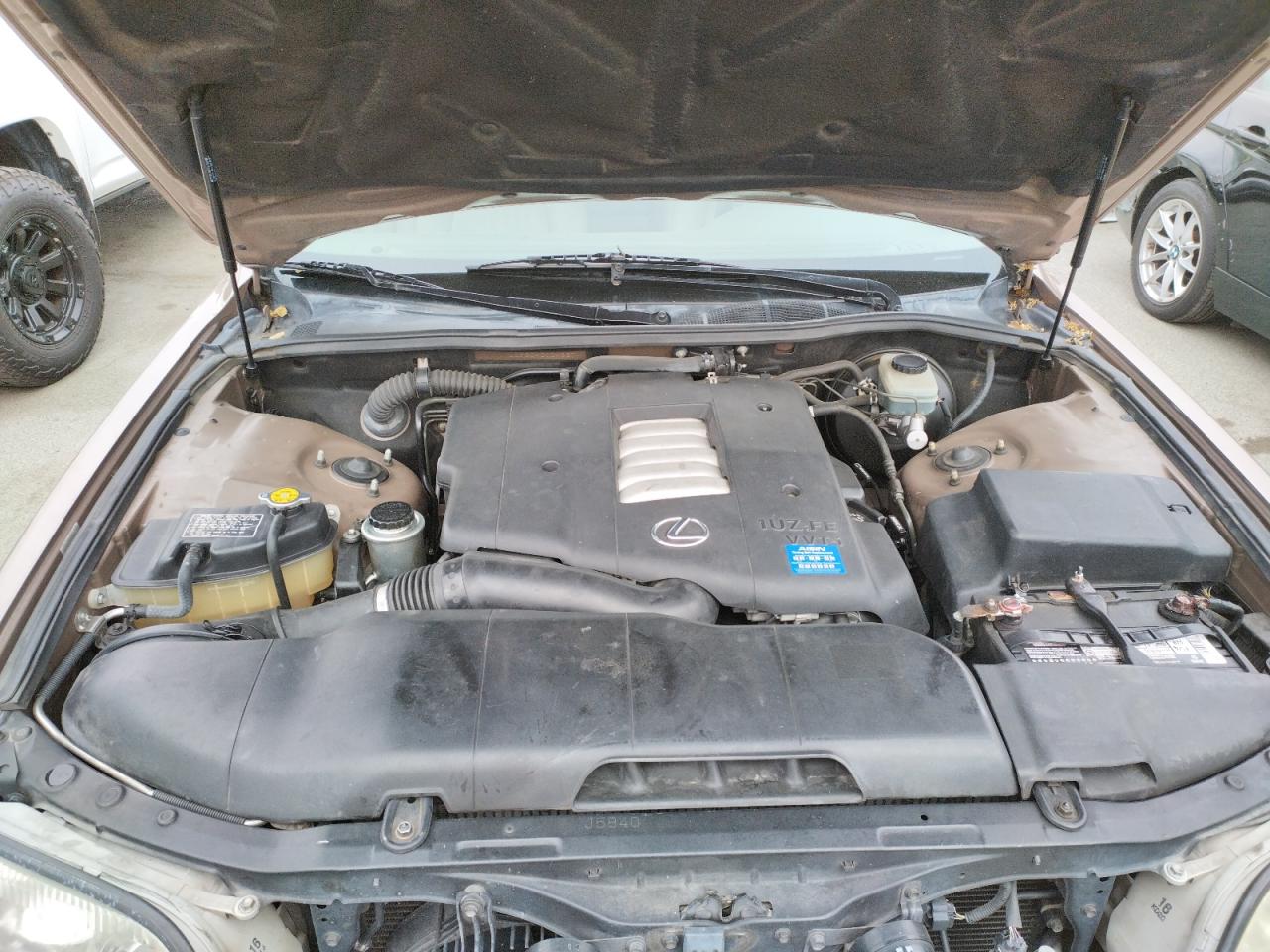 Фото 12 с аукциона – 1998 LEXUS LS 400 с VIN JT8BH28F0W0104887
