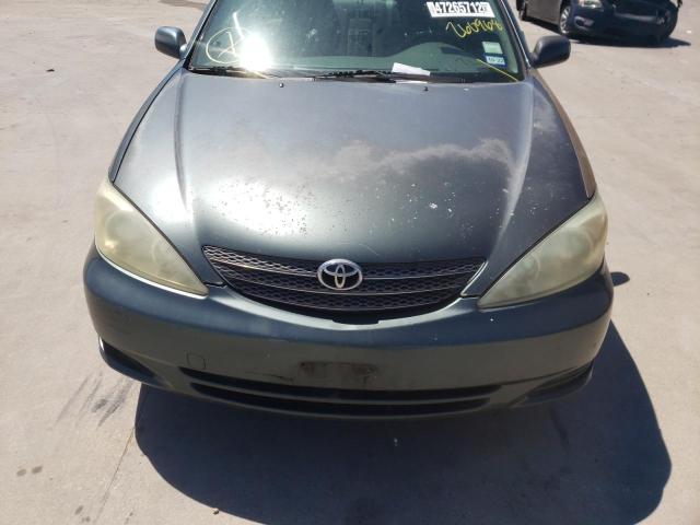 Photo 9 from auction – 2004 TOYOTA CAMRY LE with VIN JTDBE32K840260968