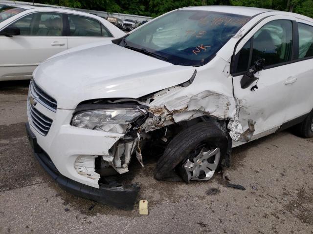 Photo 9 from auction – 2015 CHEVROLET TRAX LS with VIN KL7CJKSB6FB088387